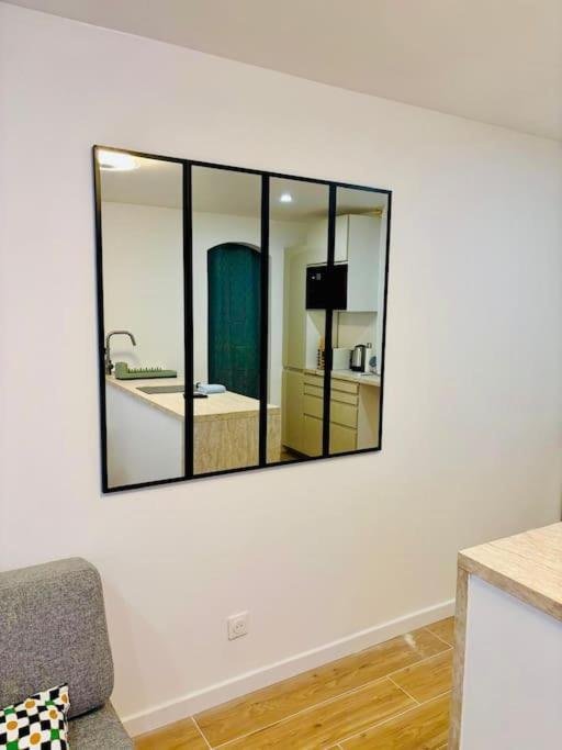 Joli Appartement Renove Incluant Parking A 10 Min De Paris Nanterre Exterior foto